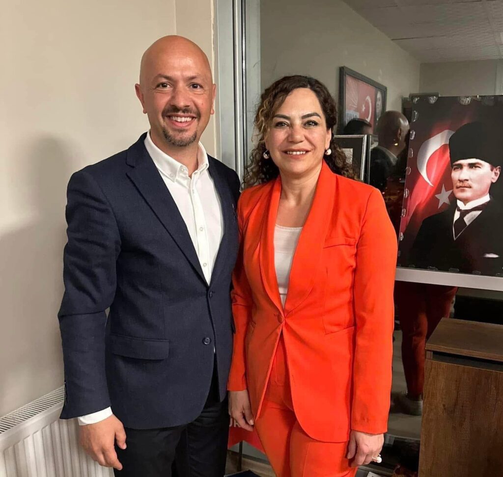Cumhuriyet Halk Partisi Çorlu’da ayağına; İl Başkanlığında da kafasına sıktı