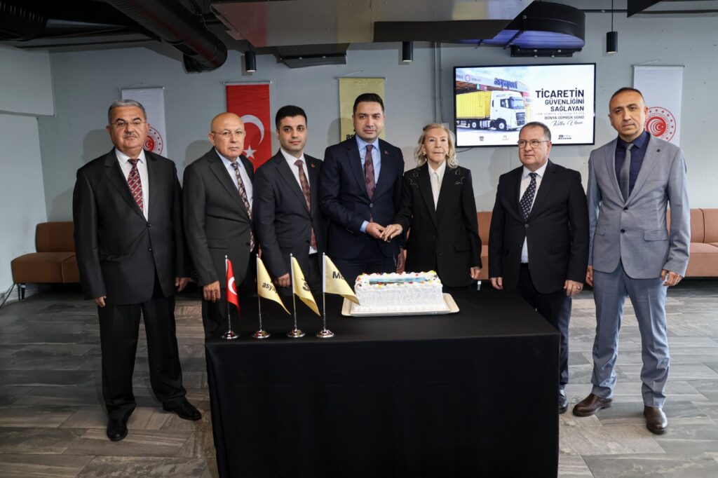 DÜNYA GÜMRÜK GÜNÜ ASYAPORT’TA TÖRENLE KUTLANDI