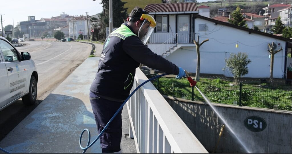 BÜYÜKŞEHİR’DEN 5 BİN 208 NOKTADA ETKİN MÜCADELE