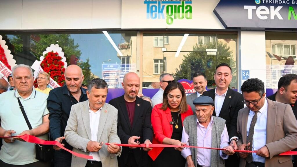 CANDAN BAŞKAN’LA TEK MARKET AĞI BÜYÜYOR, 7’NCİ ŞUBE SARAY’DA AÇILDI
