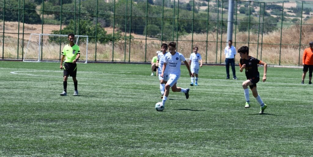 U12’de 100. YIL KAPLANSPOR 5-3 ATLETİKYILDIZSPOR