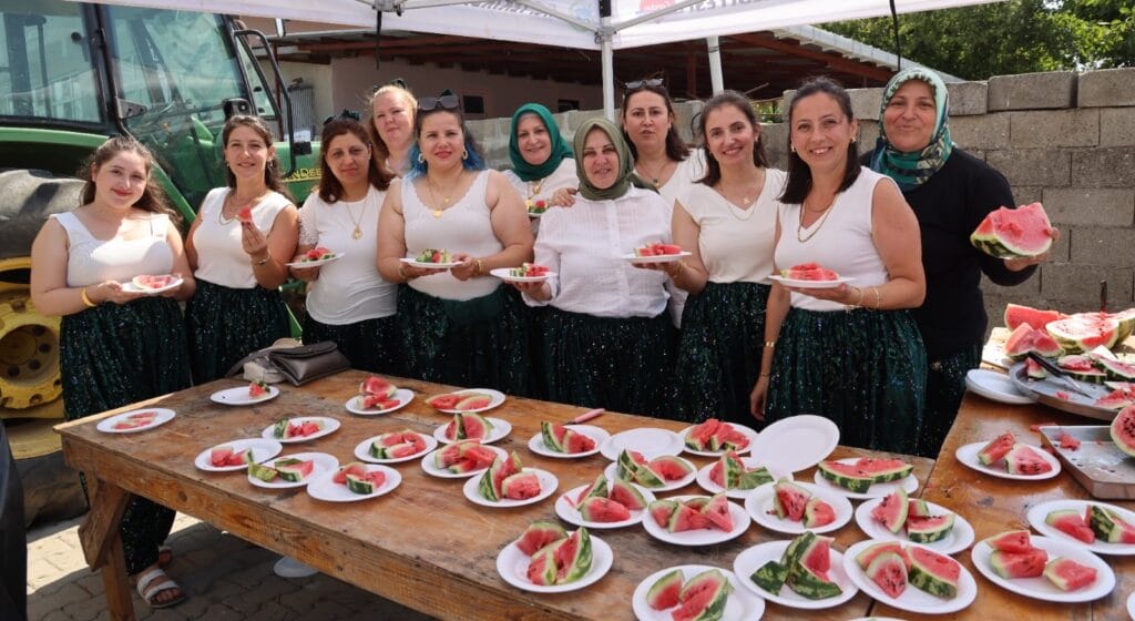 KURTDERE’DE KARPUZ TADINDA ŞENLİK