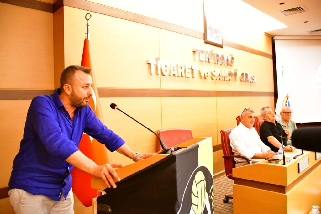 TEKİRDAĞSPOR’A YENİ ADAY ÇIKMAYINCA, GÖREV KAZIM BAŞKAN’A KALDI