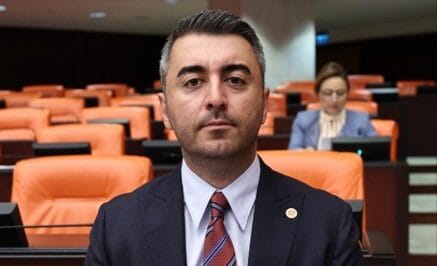 CHP’li Avşar; “Modern Şehir Stadyumu ne zaman yapılacak?”