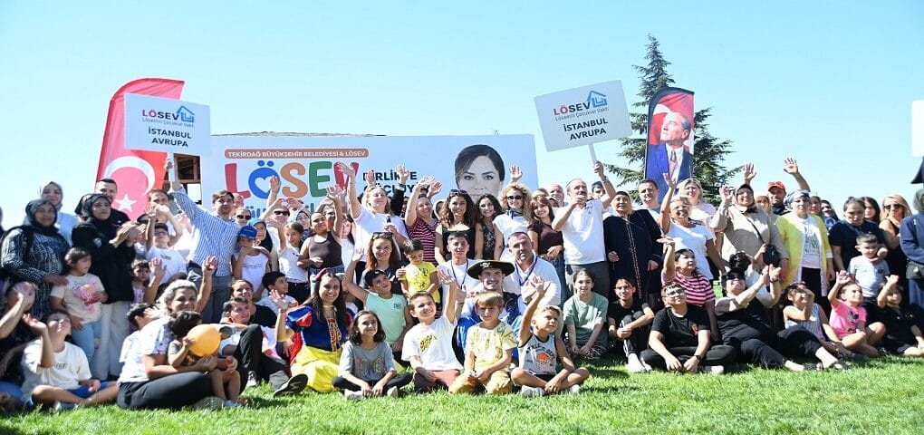 BÜYÜKŞEHİR VE LÖSEV’DEN TEKİRDAĞ’DA BÜYÜK AİLE PİKNİĞİ