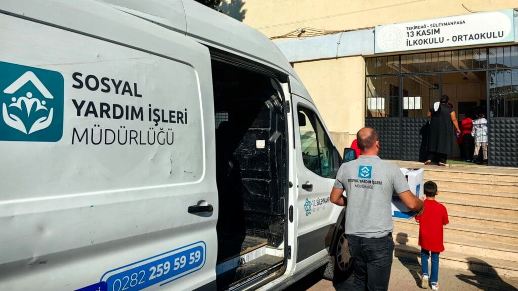Süleymanpaşa Belediyesinden İhtiyaç Sahibi Öğrencilere Kırtasiye Desteği