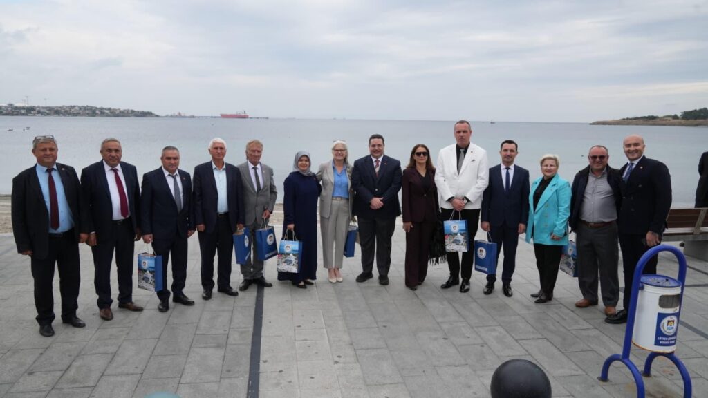 MARMARAEREĞLİSİ’NDE 19 EKİM MUHTARLAR GÜNÜ KUTLANDI
